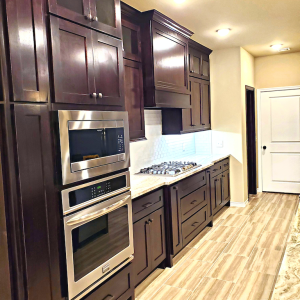 Glue And Nails Top Tulsa Ho……deler Kitchen 14