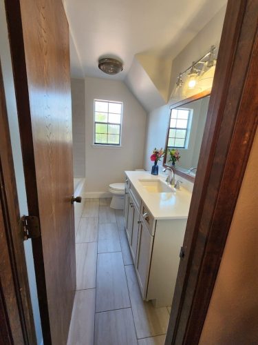 Jenks Home Remodeling 77 Bathrooms